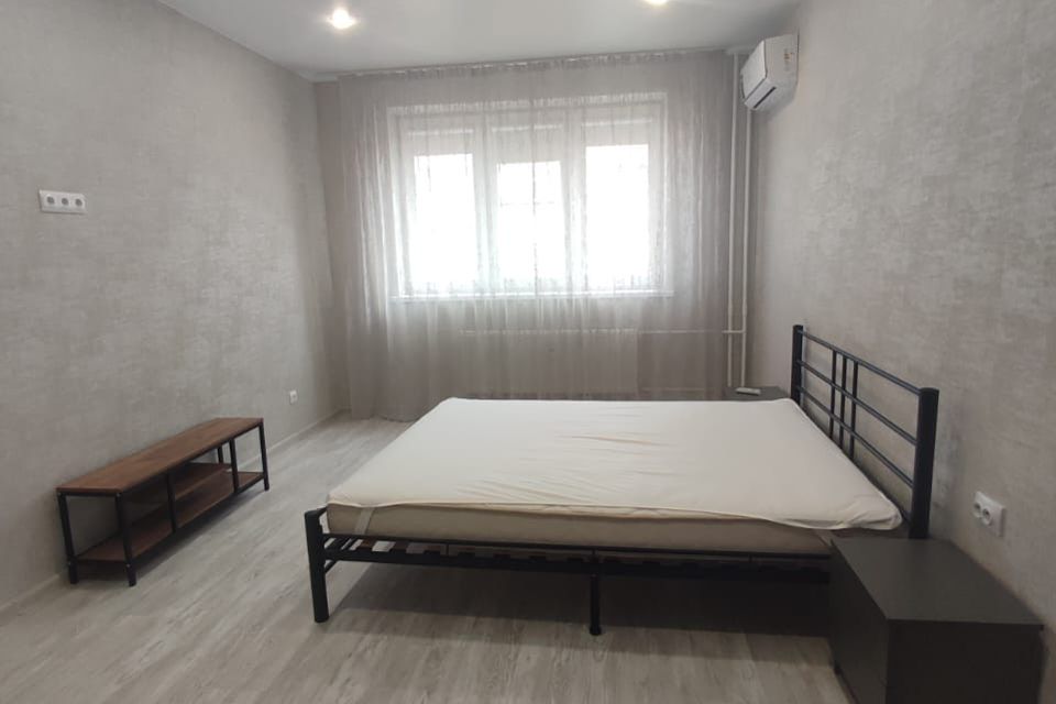 Сдаётся 1-комнатная квартира, 42 м²