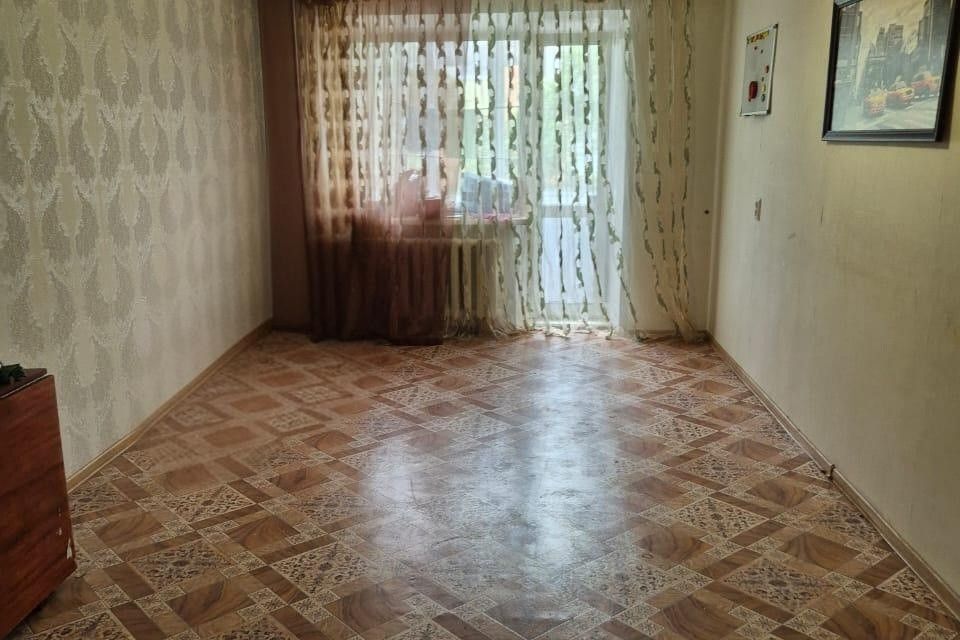 Продаётся 3-комнатная квартира, 59.9 м²