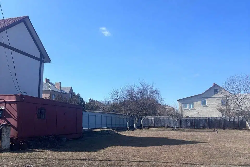 Продаётся участок, 10 сот.