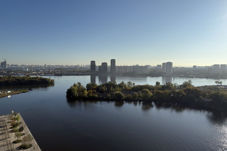 Продаётся 4-комнатная квартира, 115 м²