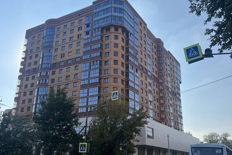 Продаётся 1-комнатная квартира, 43 м²