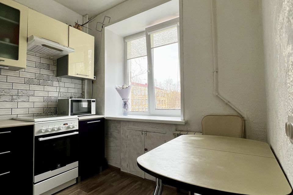 Продаётся 2-комнатная квартира, 42.8 м²