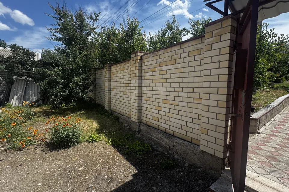 Продаётся 2-этажный дом, 160 м²