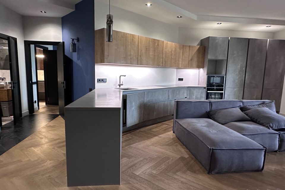 Продаётся 3-комнатная квартира, 115 м²