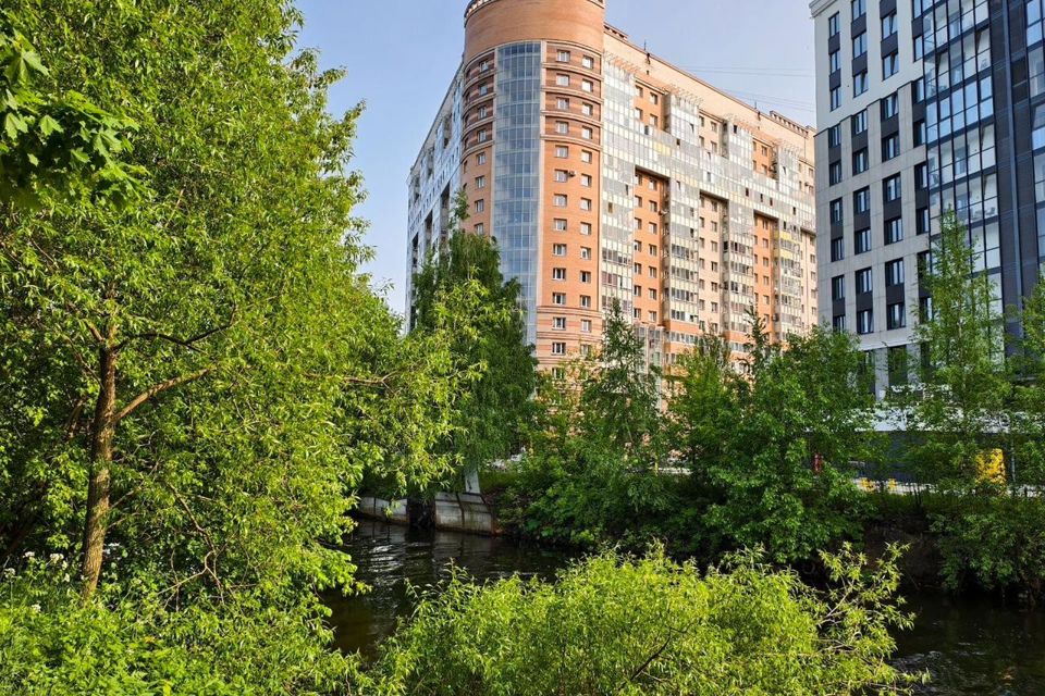 Продаётся 3-комнатная квартира, 91.4 м²