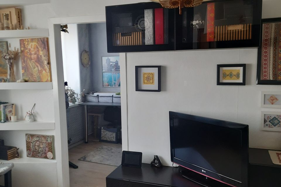 Продаётся 2-комнатная квартира, 43.3 м²