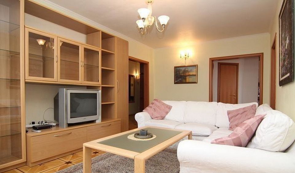 Продаётся 4-комнатная квартира, 105 м²