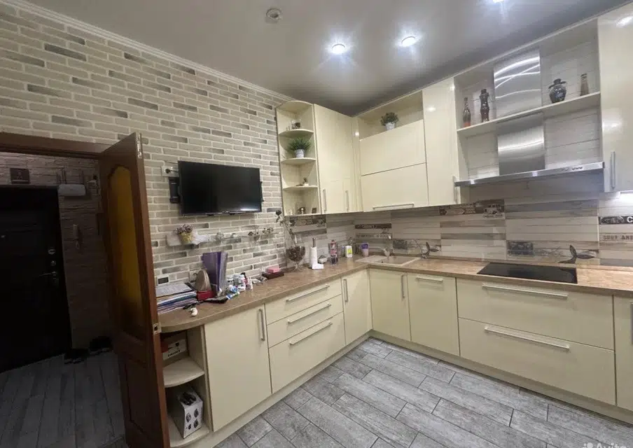 Сдаётся 1-комнатная квартира, 50 м²