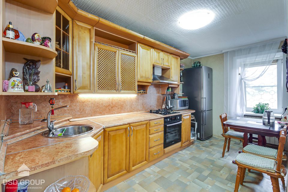 Продаётся 4-комнатная квартира, 75 м²