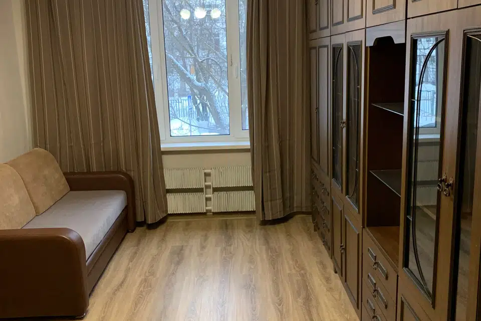 Продаётся 3-комнатная квартира, 49.6 м²