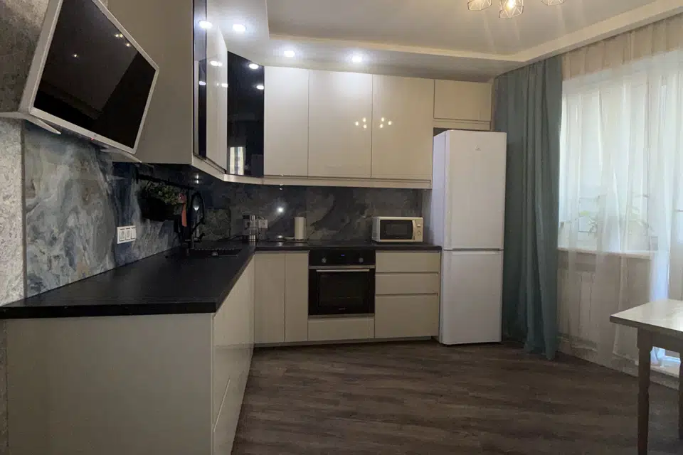 Продаётся 3-комнатная квартира, 92 м²
