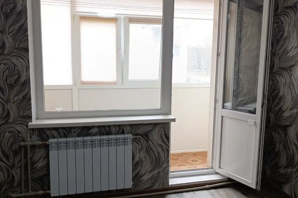 Продаётся 4-комнатная квартира, 61 м²