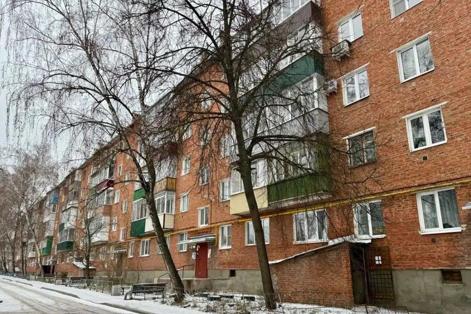 Продаётся 3-комнатная квартира, 60 м²