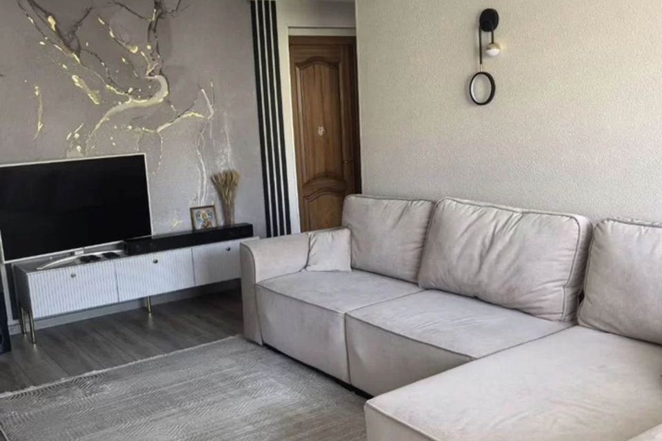 Продаётся 3-комнатная квартира, 57.2 м²