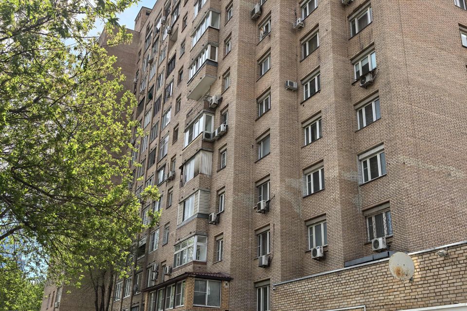 Продаётся 1-комнатная квартира, 39.6 м²