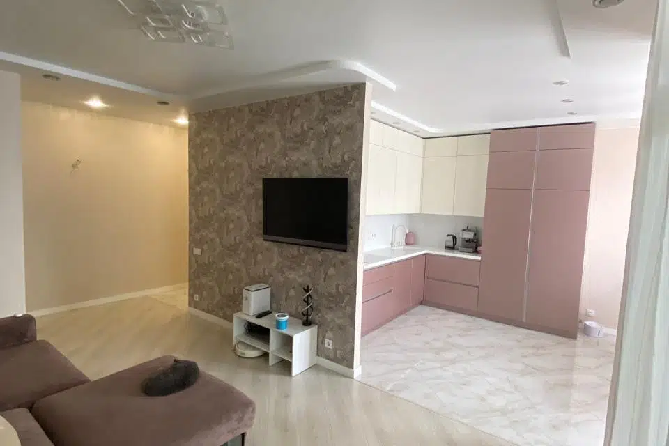 Продаётся 4-комнатная квартира, 98.4 м²