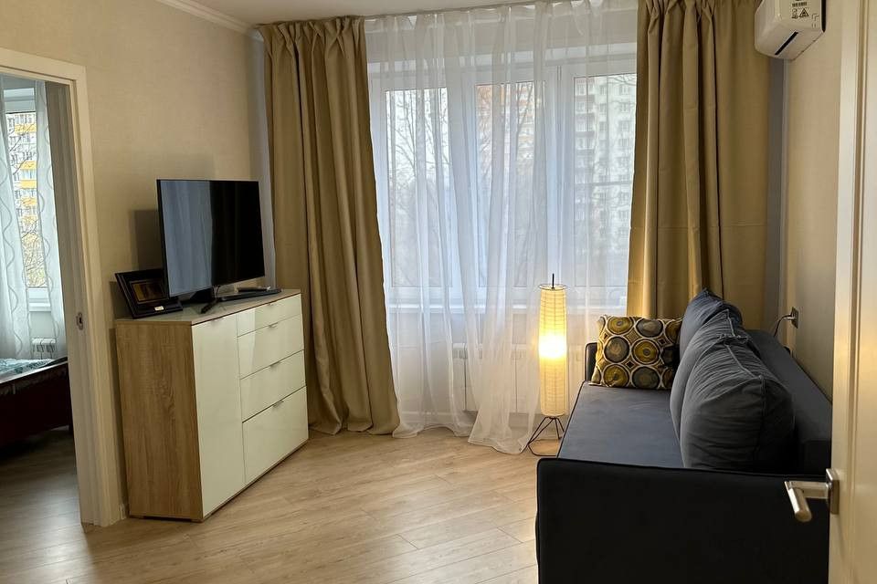 Продаётся 3-комнатная квартира, 50.8 м²