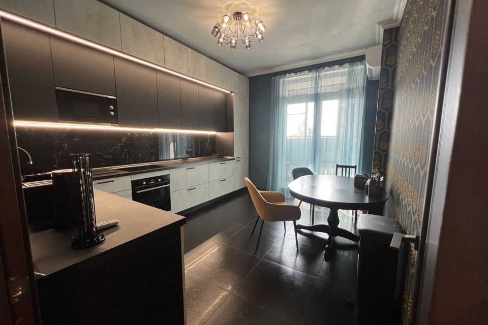 Продаётся 2-комнатная квартира, 63.2 м²