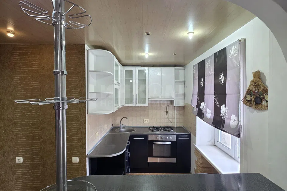 Продаётся 2-комнатная квартира, 49.6 м²