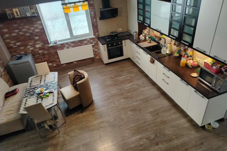 Продаётся 2-этажный дом, 170.8 м²