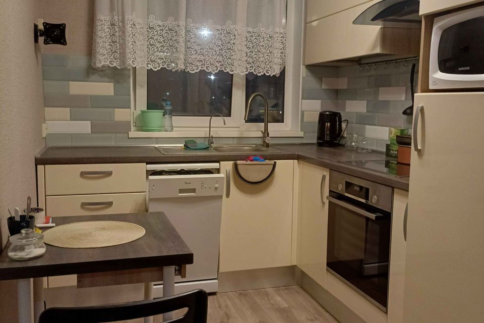 Продаётся 3-комнатная квартира, 63 м²