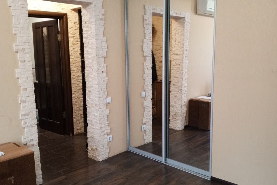Продаётся 3-комнатная квартира, 57 м²