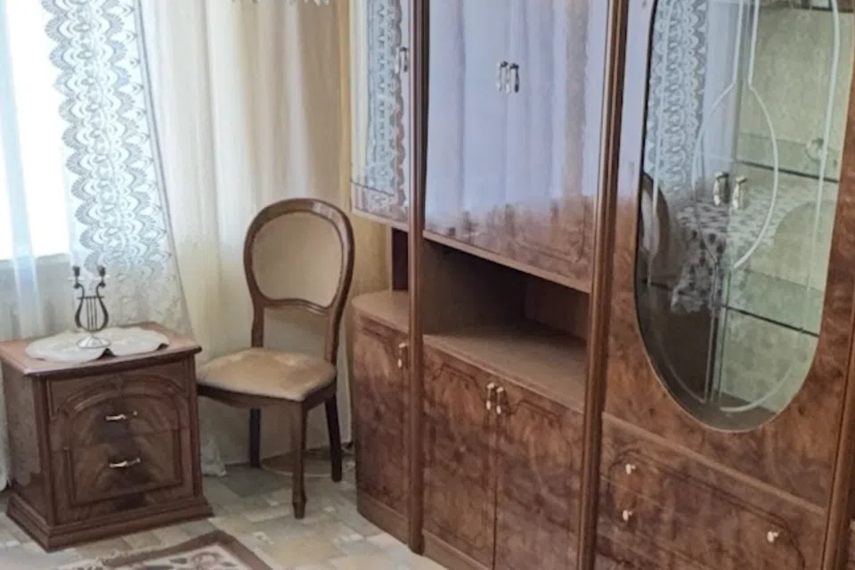 Продаётся 3-комнатная квартира, 637 м²