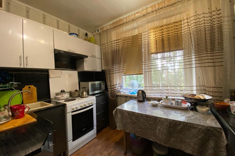 Продаётся 3-комнатная квартира, 63.3 м²