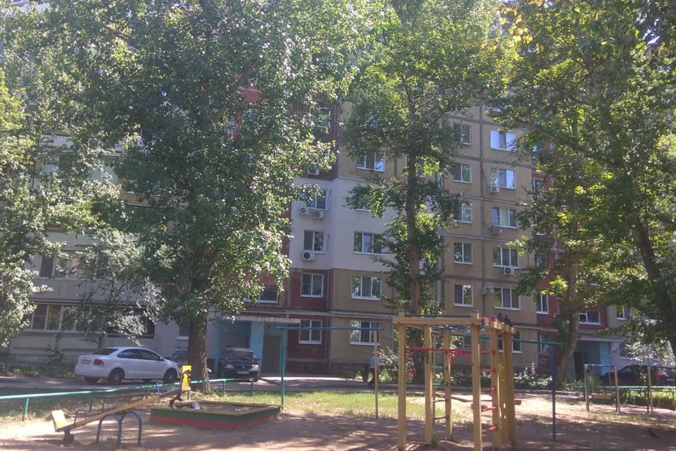 Продаётся 4-комнатная квартира, 81 м²