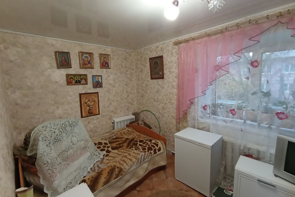 Продаётся 3-комнатная квартира, 50.7 м²