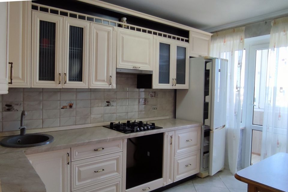 Продаётся 3-комнатная квартира, 72.7 м²
