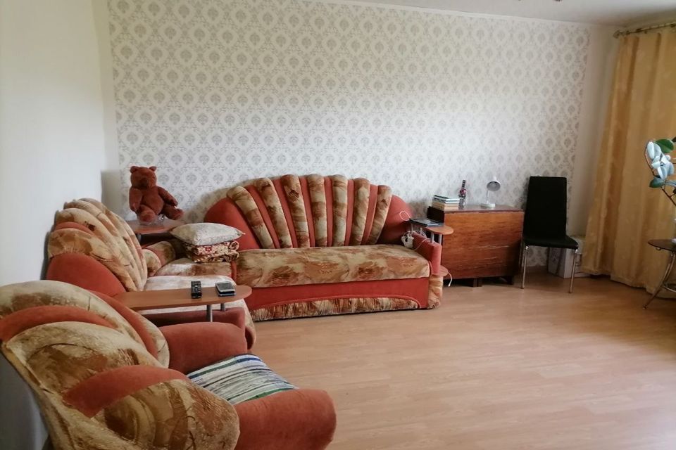 Продаётся 4-комнатная квартира, 74.5 м²