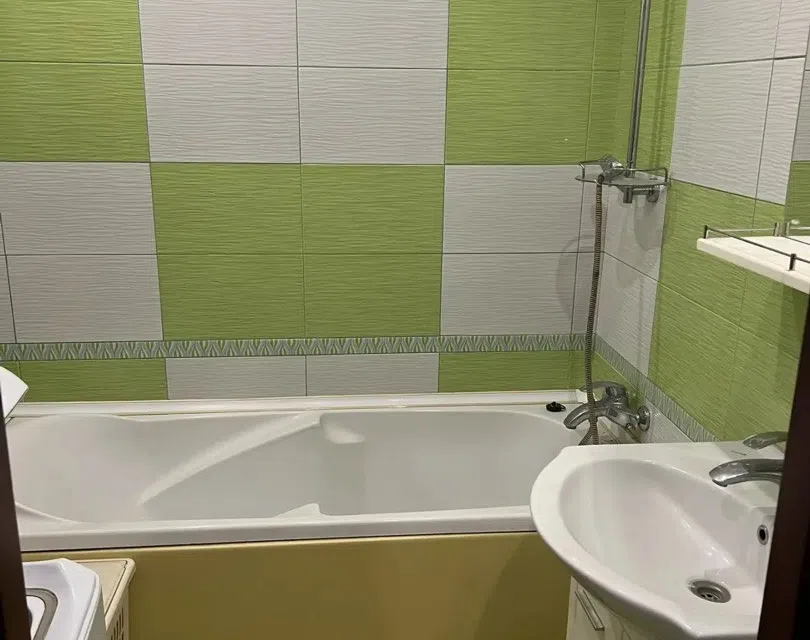 Продаётся 3-комнатная квартира, 59.7 м²