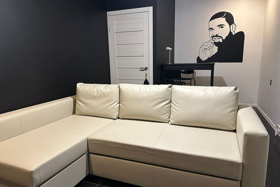 Продаётся 1-комнатная квартира, 42 м²
