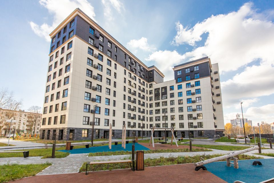 Продаётся 3-комнатная квартира, 110.6 м²