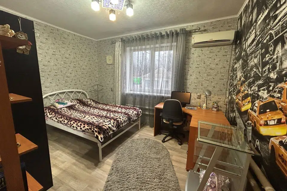 Продаётся 2-этажный дом, 130 м²