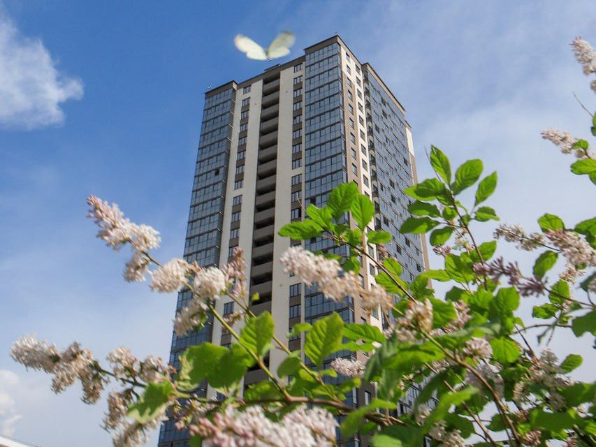 Продаётся 1-комнатная квартира, 53.8 м²