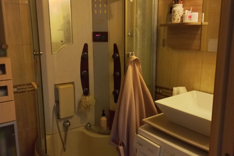 Продаётся 1-комнатная квартира, 37.9 м²