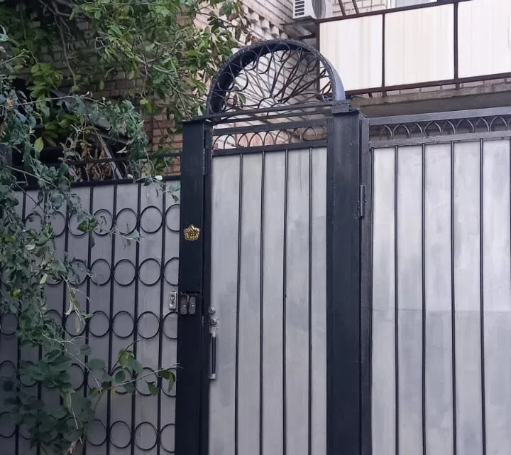 Продаётся 2-этажный дом, 500 м²