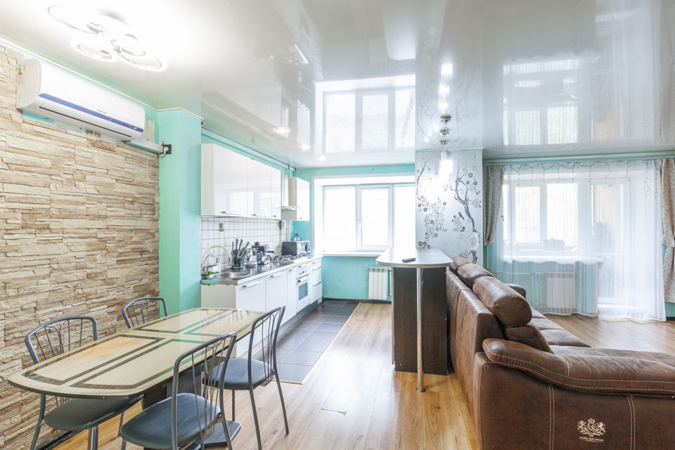 Продаётся 2-комнатная квартира, 67 м²