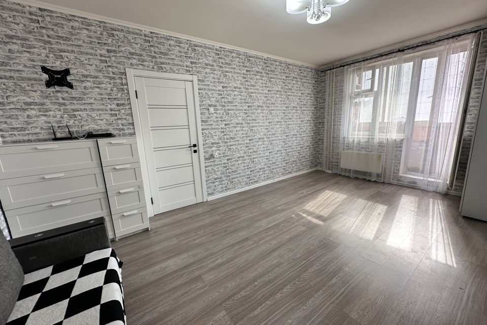 Продаётся 1-комнатная квартира, 37.7 м²