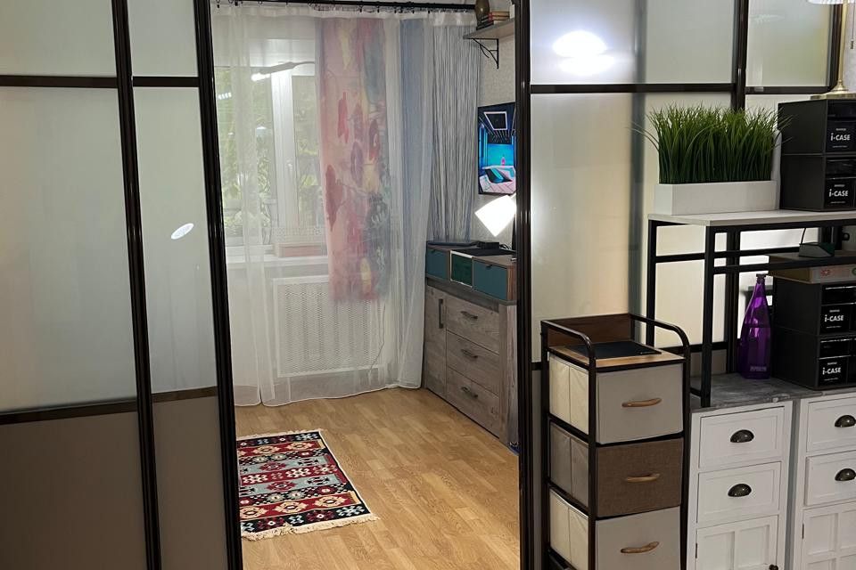 Продаётся 1-комнатная квартира, 32 м²