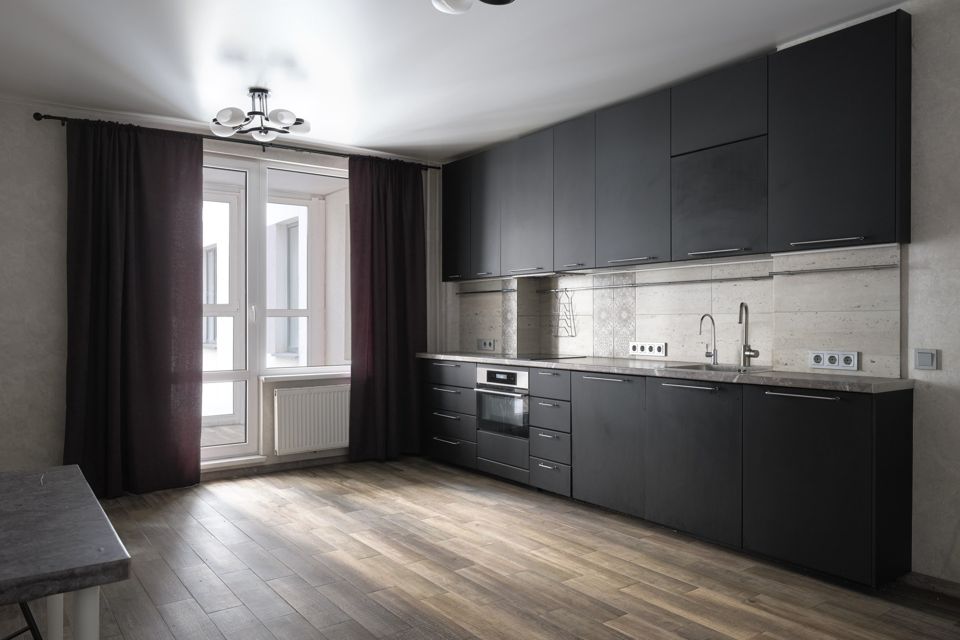 Продаётся 1-комнатная квартира, 63.8 м²