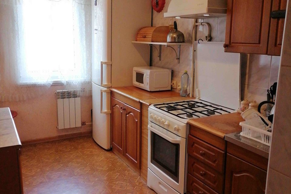 Сдаётся 2-комнатная квартира, 72 м²