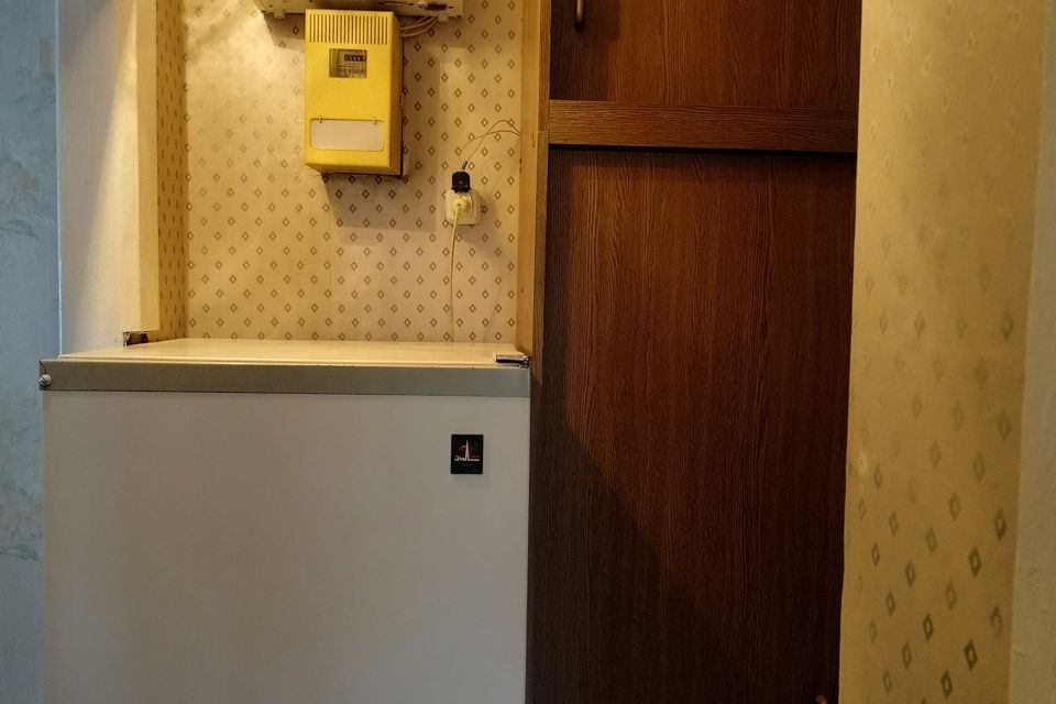 Продаётся 3-комнатная квартира, 42.1 м²