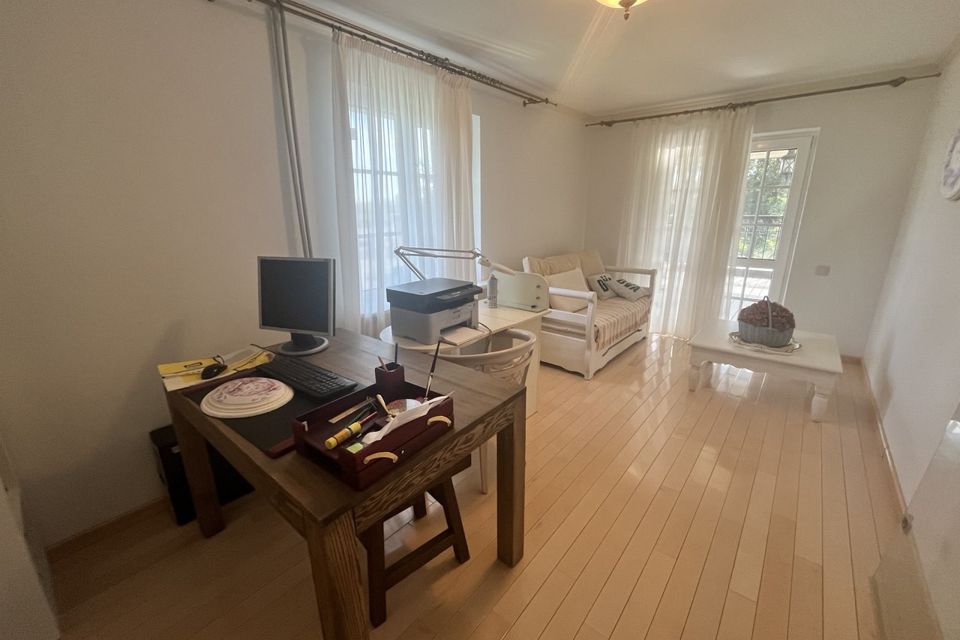 Продаётся 4-этажный дом, 537.9 м²