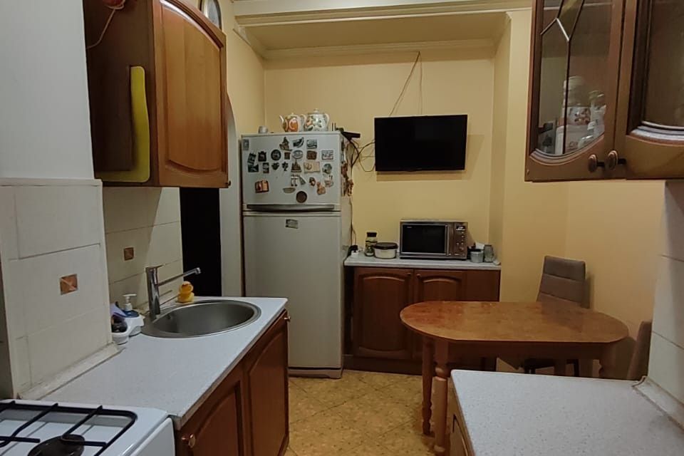Продаётся 4-комнатная квартира, 85 м²