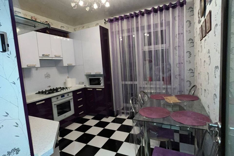 Продаётся 1-комнатная квартира, 37 м²