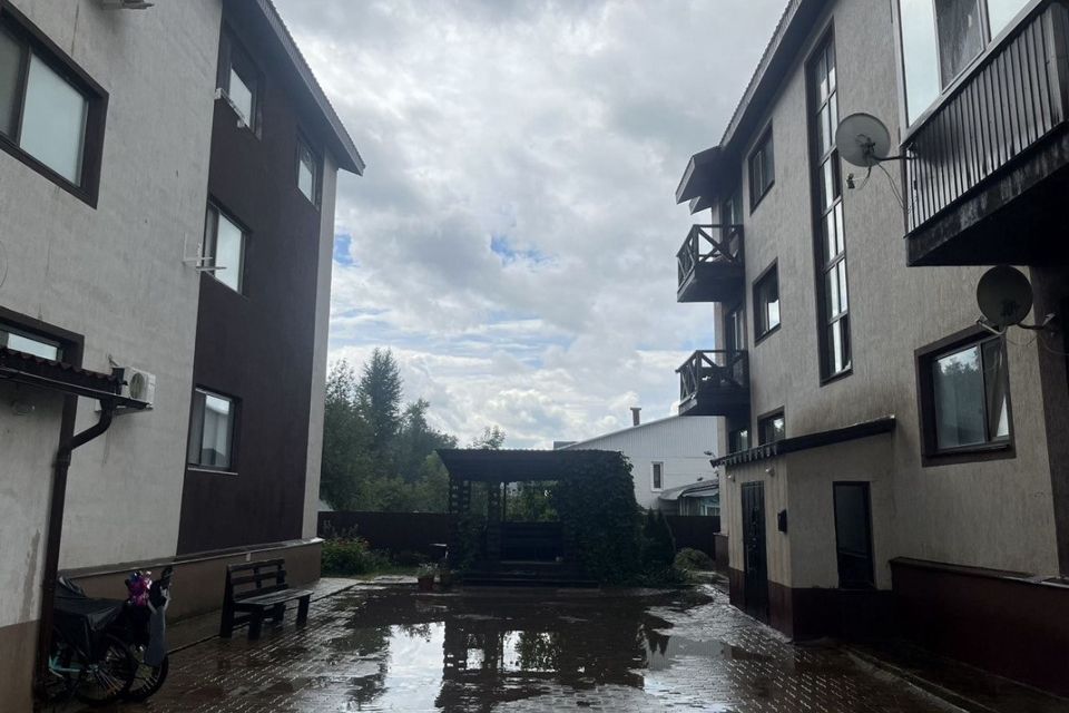 Продаётся 1-комнатная квартира, 49 м²