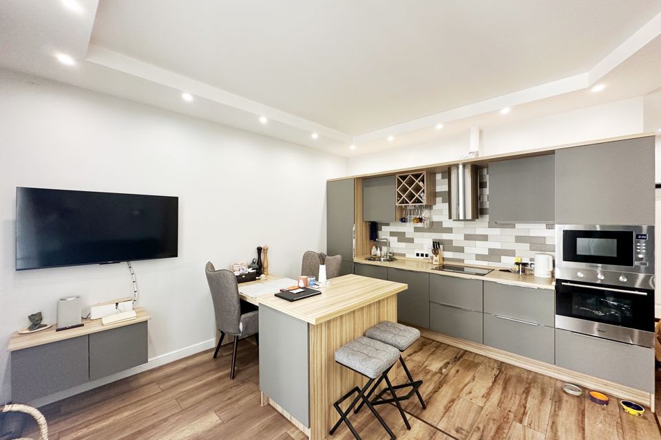 Продаётся 2-комнатная квартира, 85.1 м²